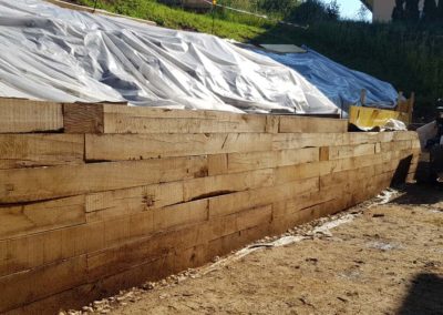 Détail des traverses de chêne de la région