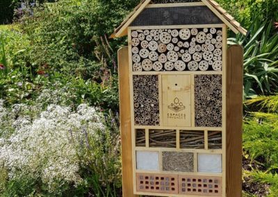 Hôtel à abeilles sauvages